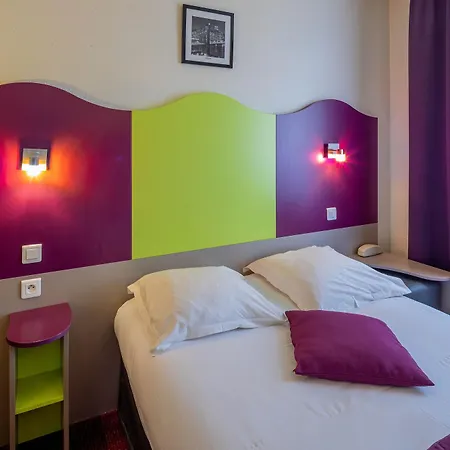 Logis Noemys Pont De L'etoile 3*