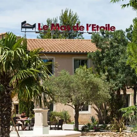 Hotel Logis Noemys Pont De L'etoile 3*